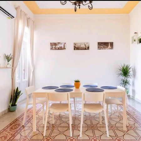 Merlo House - Inside The Historical Center Palermo Esterno foto